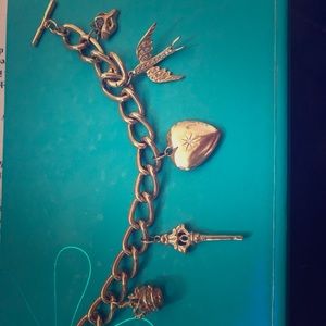 Stella and Dot Alice Temperly Wonderland Charm Br.